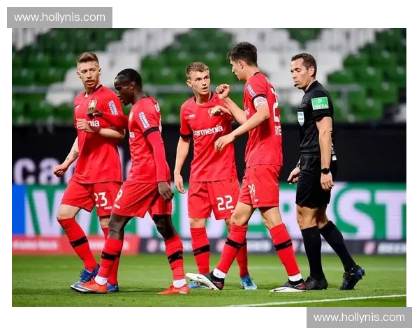 欧冠赛前分析：两强对决战术布局与关键球员前瞻